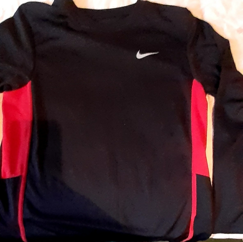 Nike dri-fit long sleeve shirt